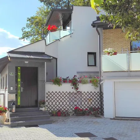 Chalet Belvedere 住宿加早餐酒店 卢布尔雅那